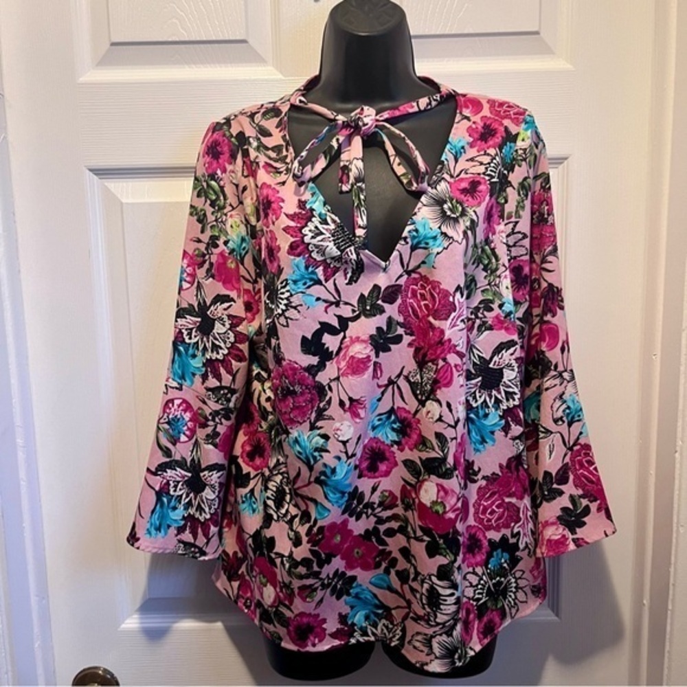 Kensie Top Blouse Floral Pink tie neck Women Large long sleeve bell v neck